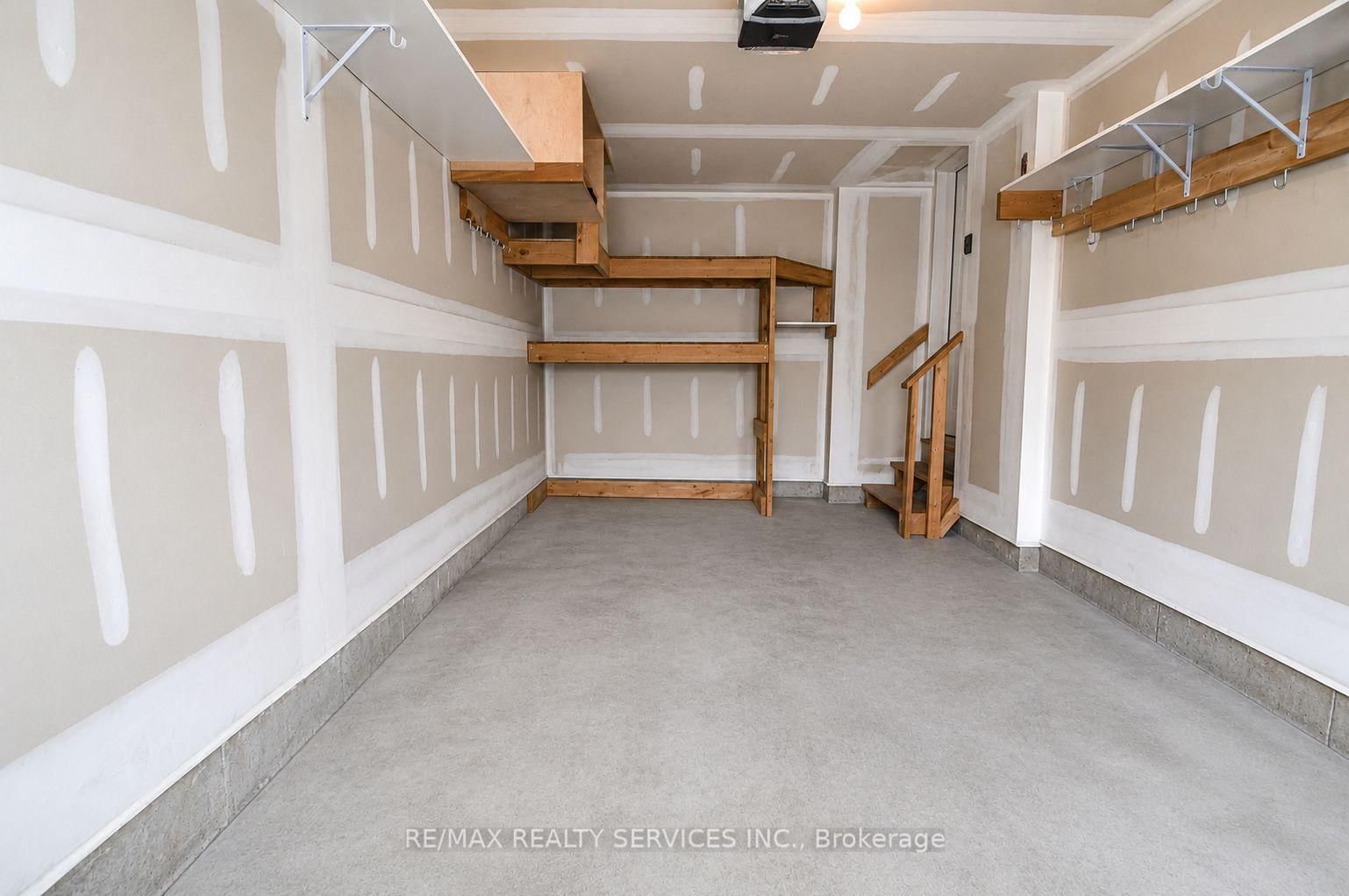 124 Golden Springs Drive - Photo 21