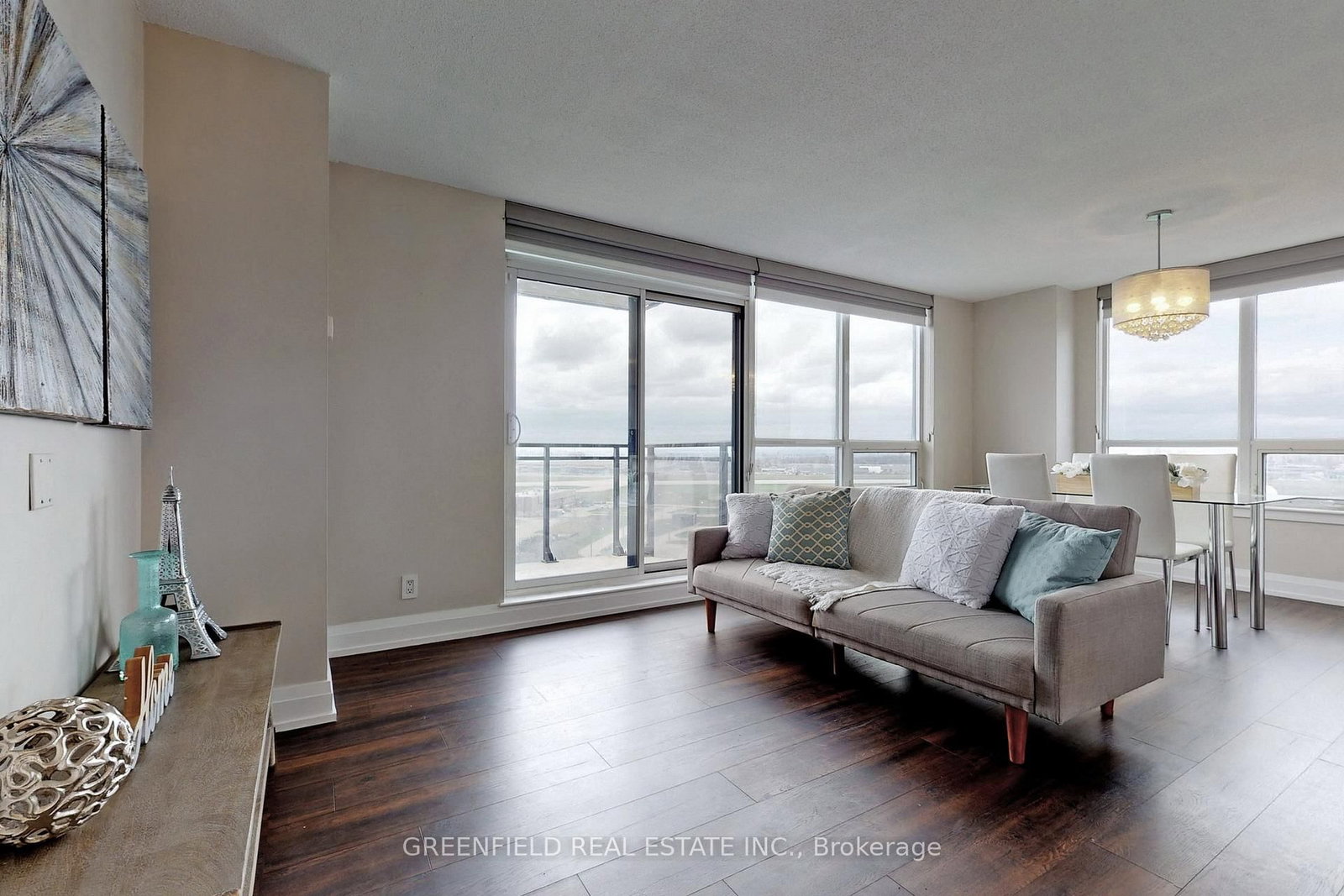 1070 Sheppard Avenue W, Unit 1214 - Photo 2