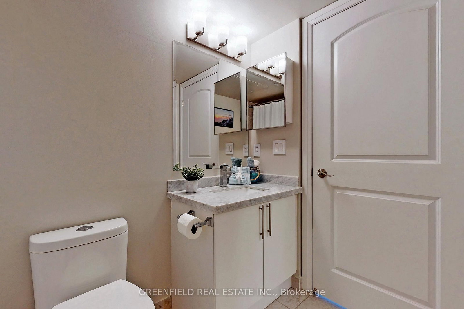1070 Sheppard Avenue W, Unit 1214 - Photo 32