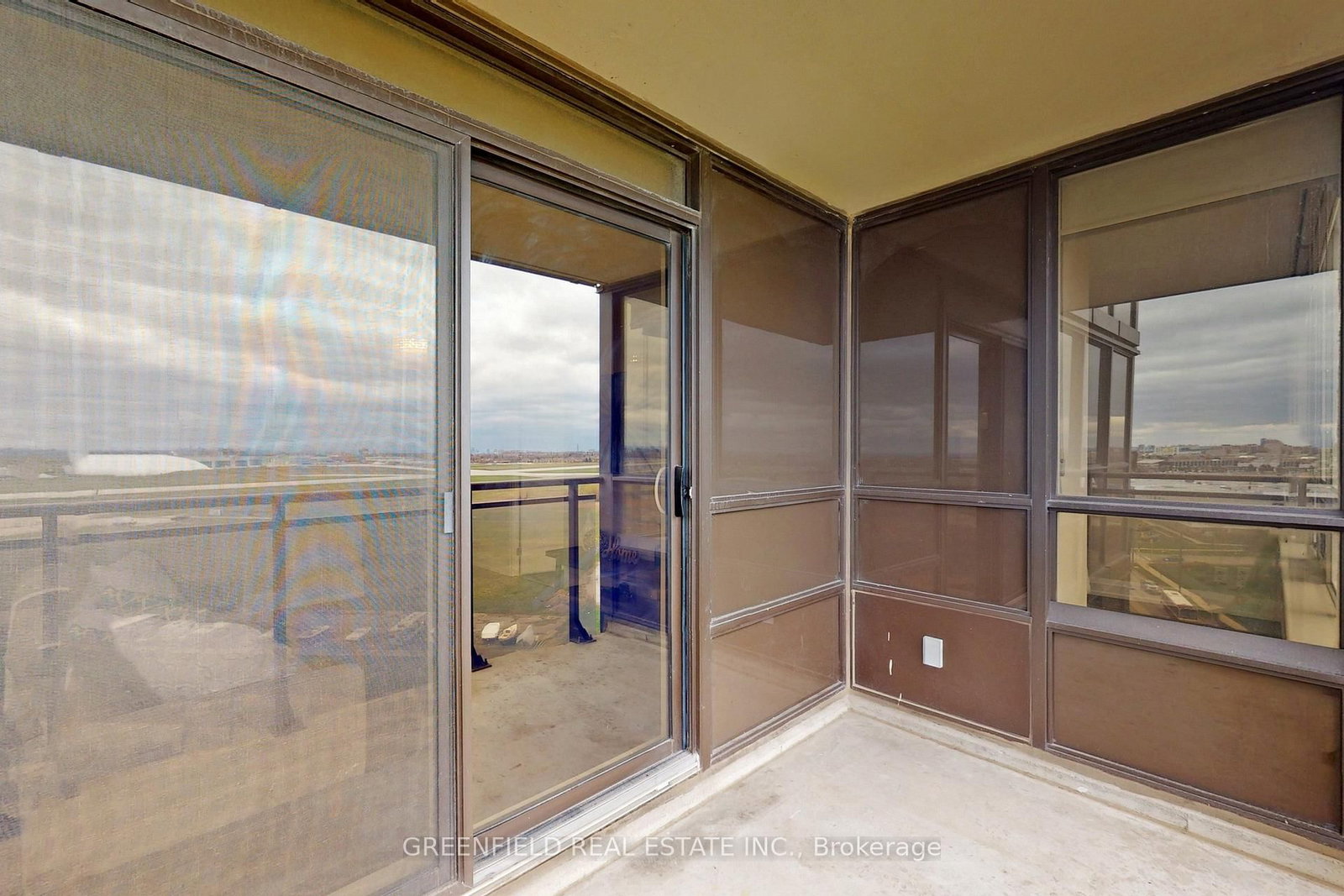 1070 Sheppard Avenue W, Unit 1214 - Photo 38