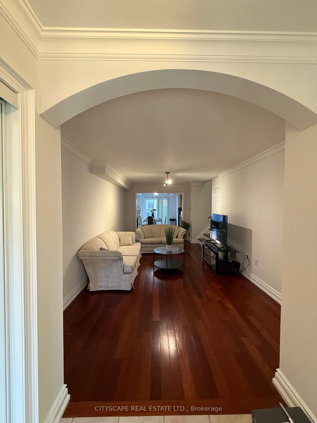 1318 Cartmer Way