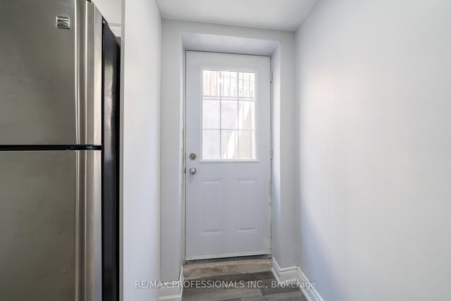 Lower - 3188 Cambourne Crescent