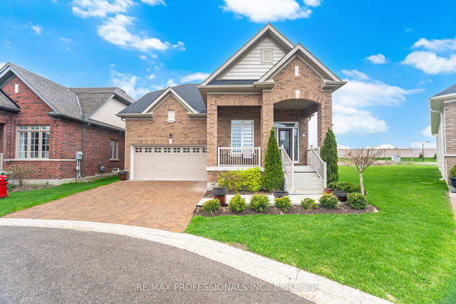 40 Bluestone Crescent