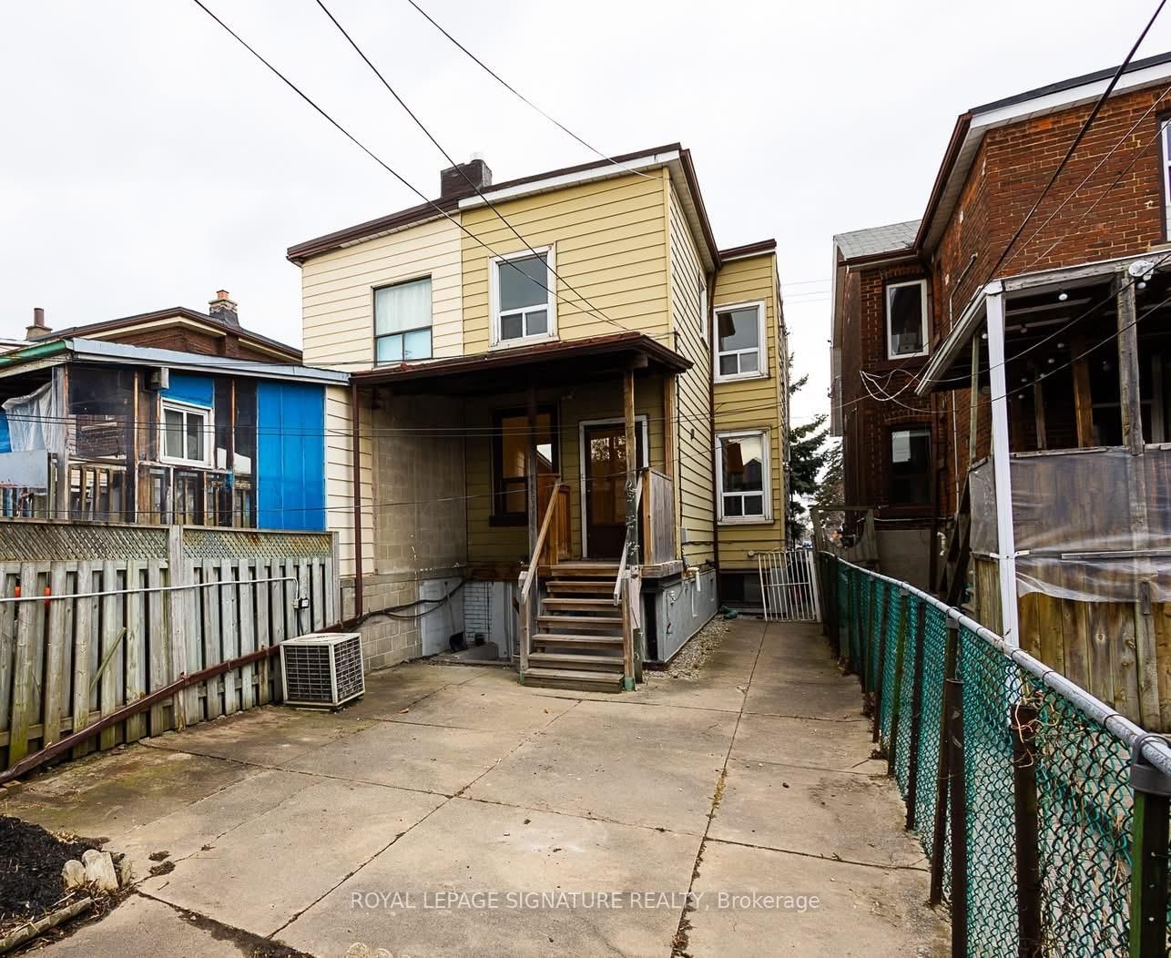 1149 Dufferin Street, Unit Upper - Photo 11