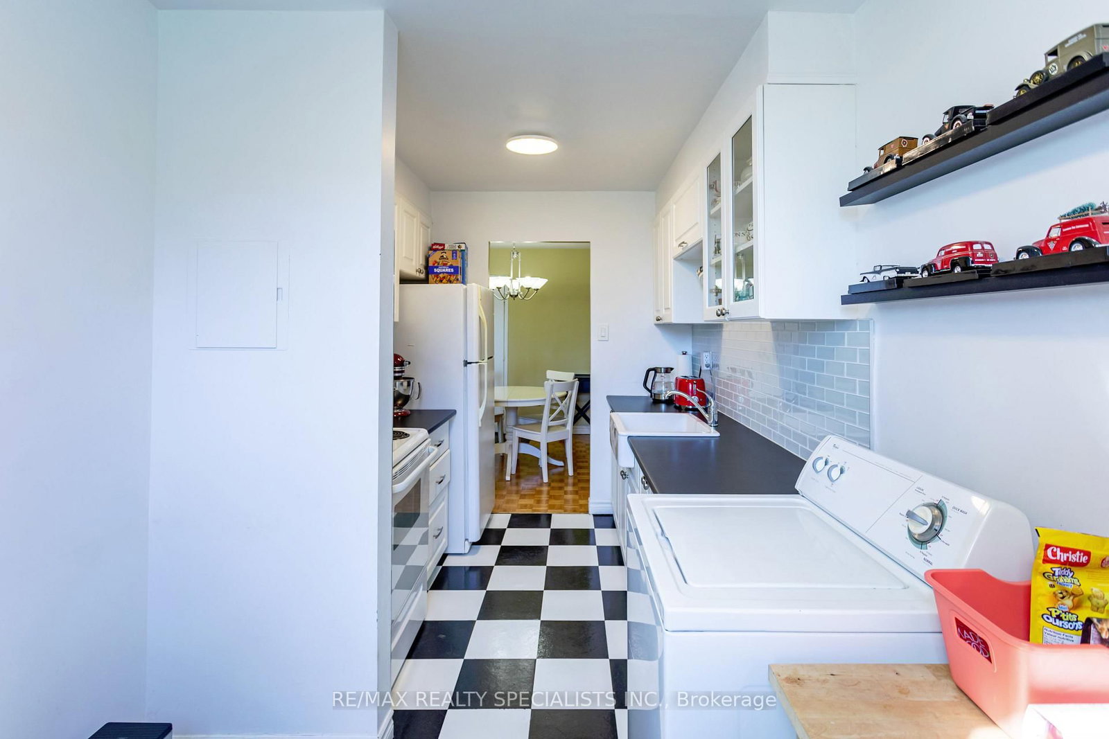 966 Inverhouse Drive, Unit 402 - Photo 13