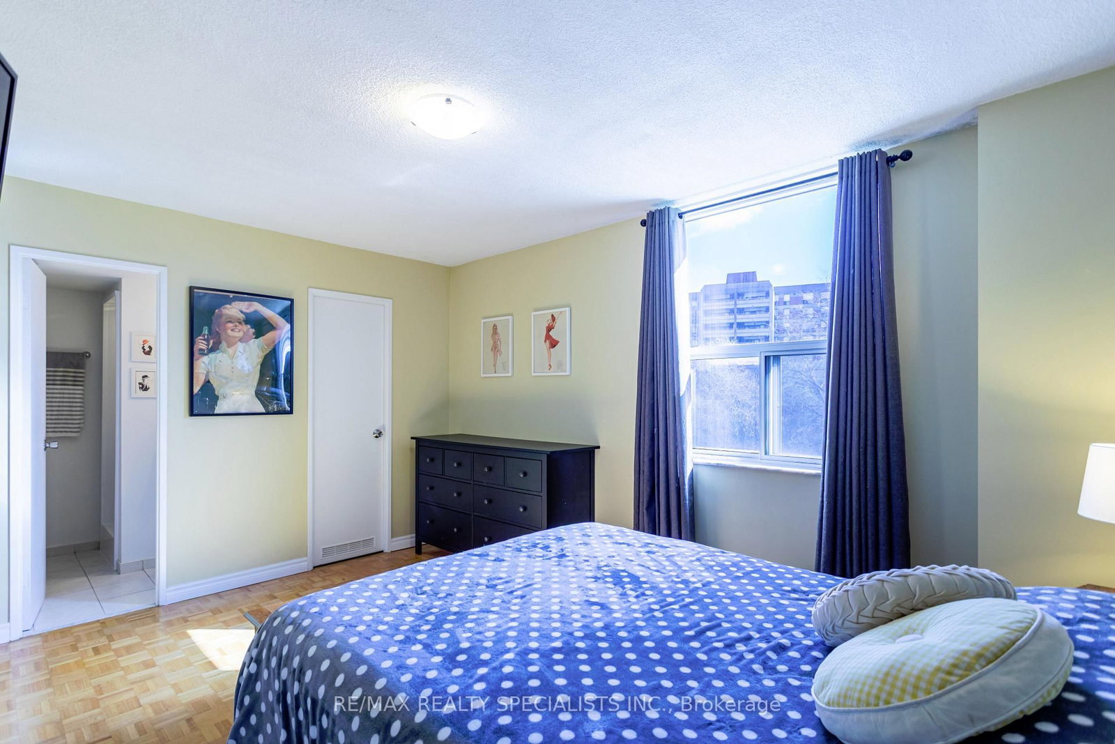 966 Inverhouse Drive, Unit 402 - Photo 17
