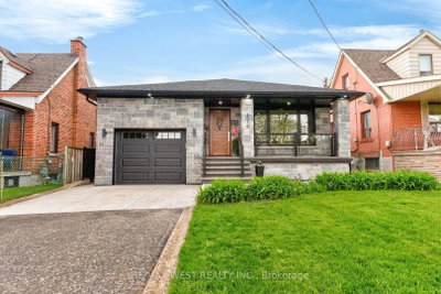 4-bed Detached House · 174 Cornelius Pkwy