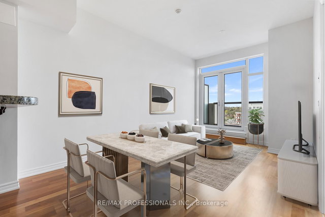 1104 - 1135 Royal York Road