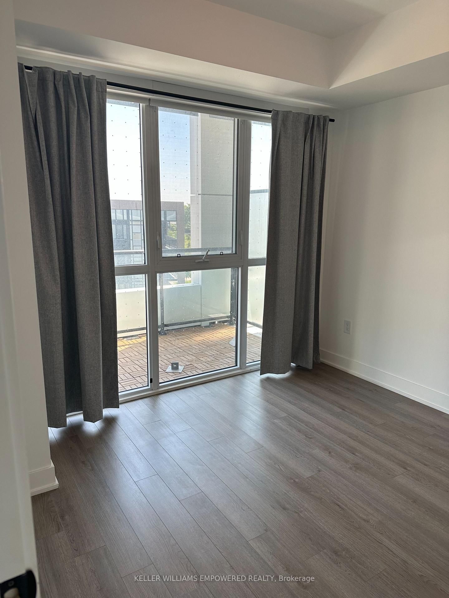 50 George Butchart Drive, Unit 414 - Photo 10