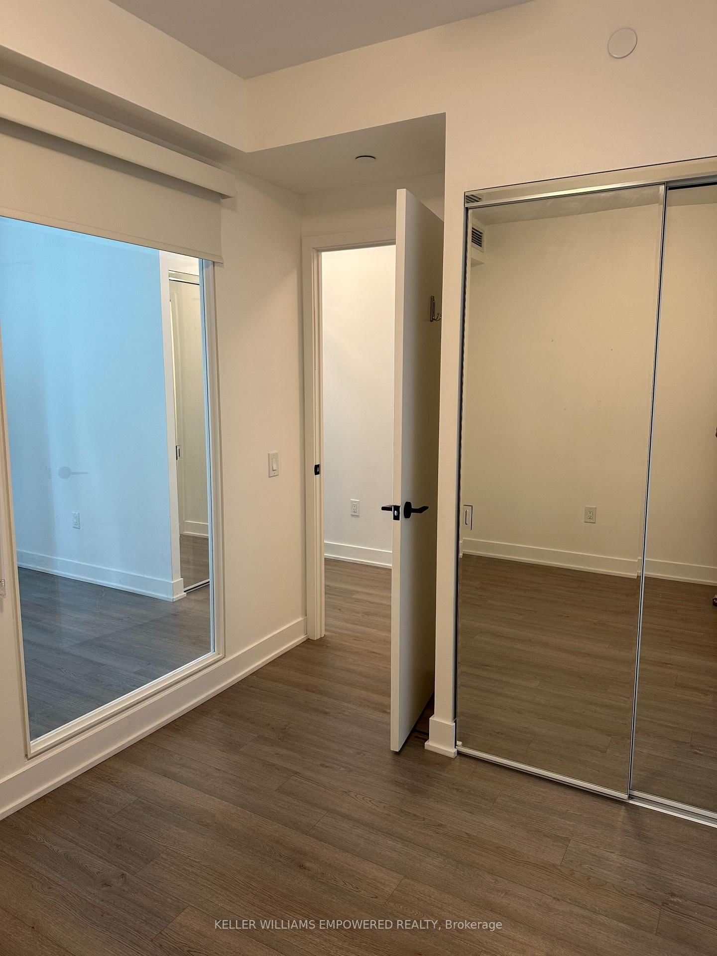 50 George Butchart Drive, Unit 414 - Photo 17