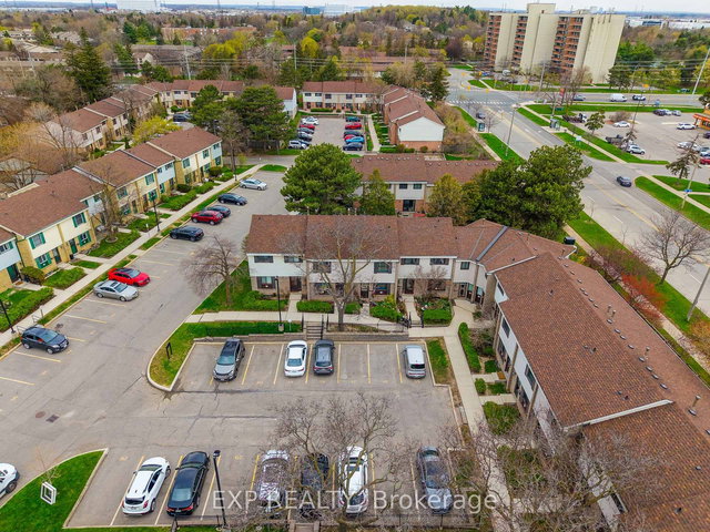 40 - 2779 Gananoque Drive