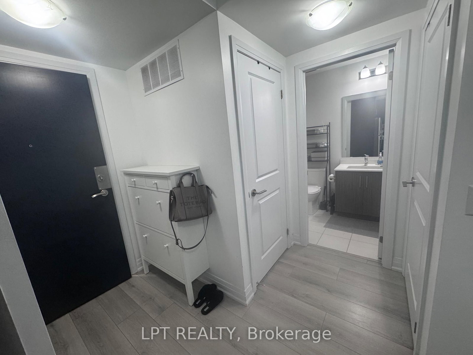 85 Attmar Drive, Unit 238 - Photo 6
