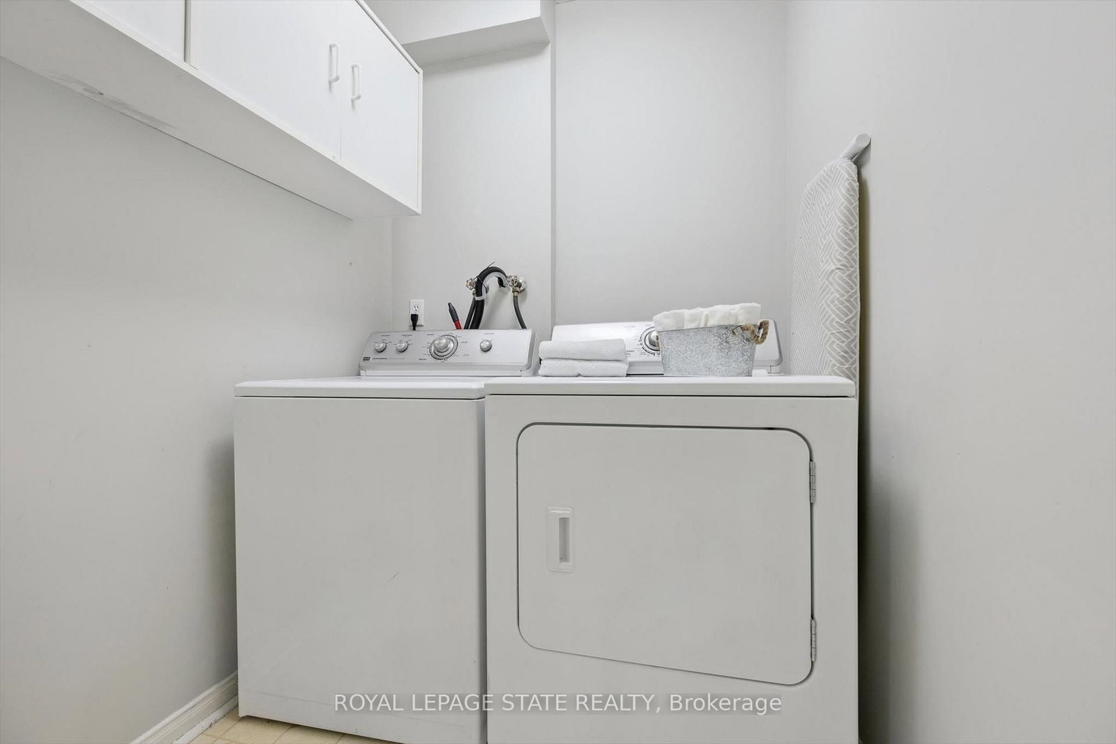 833 Scollard Court, Unit 107 - Photo 16