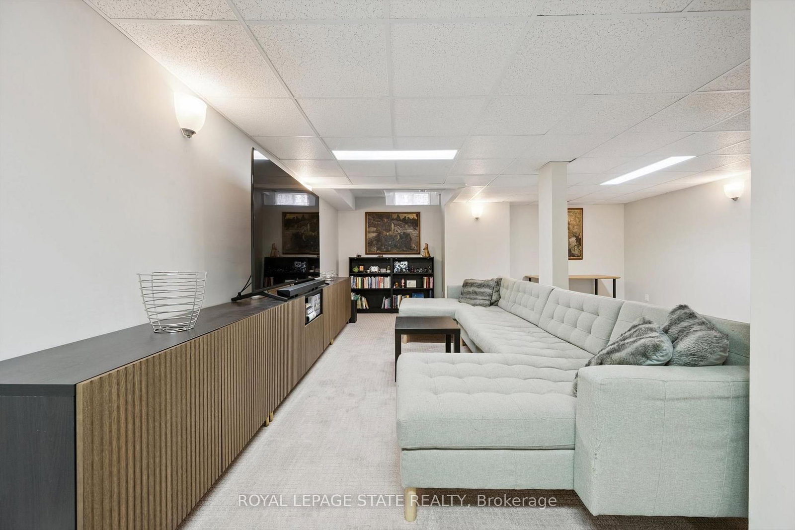 833 Scollard Court, Unit 107 - Photo 27