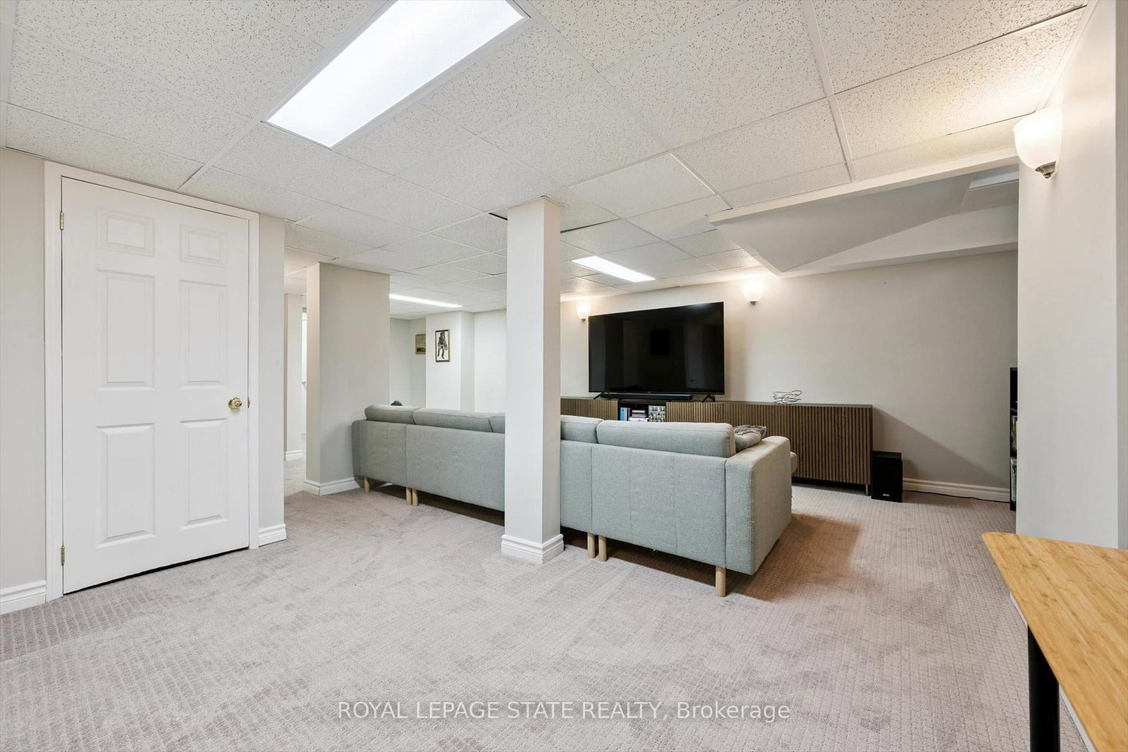833 Scollard Court, Unit 107 - Photo 30