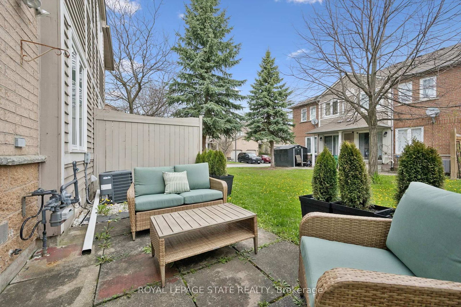 833 Scollard Court, Unit 107 - Photo 32