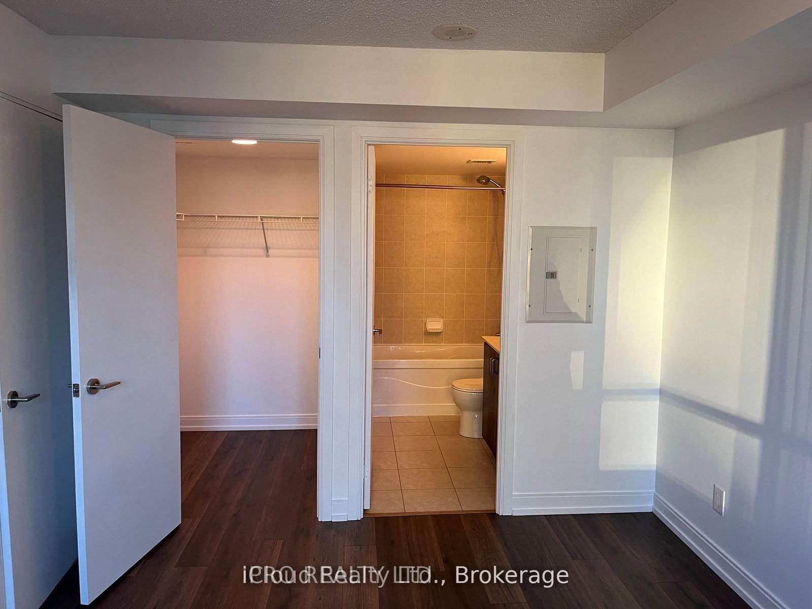 25 Viking Lane, Unit 1047 - Photo 8