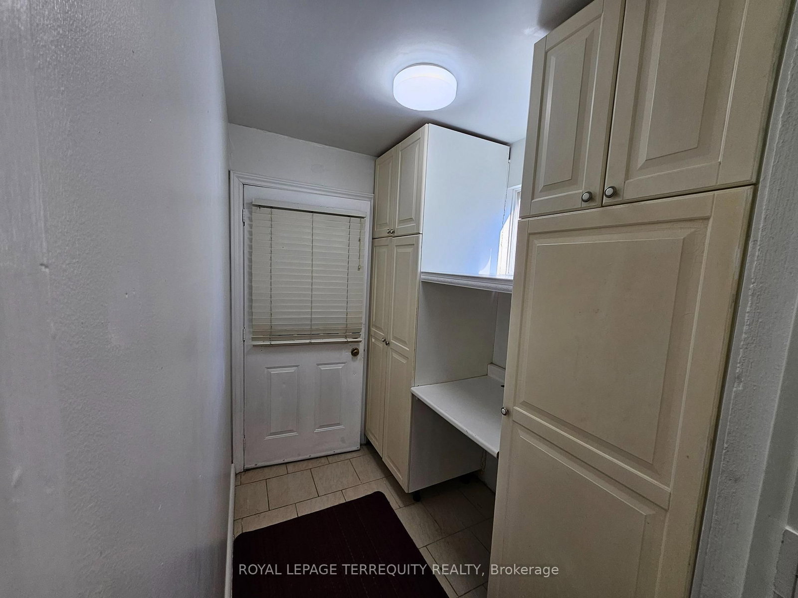 14 Hollis Street - Photo 20