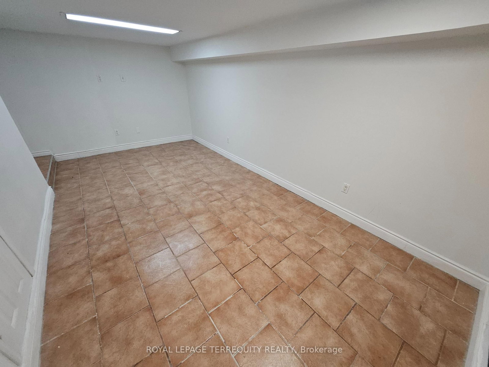 14 Hollis Street - Photo 23