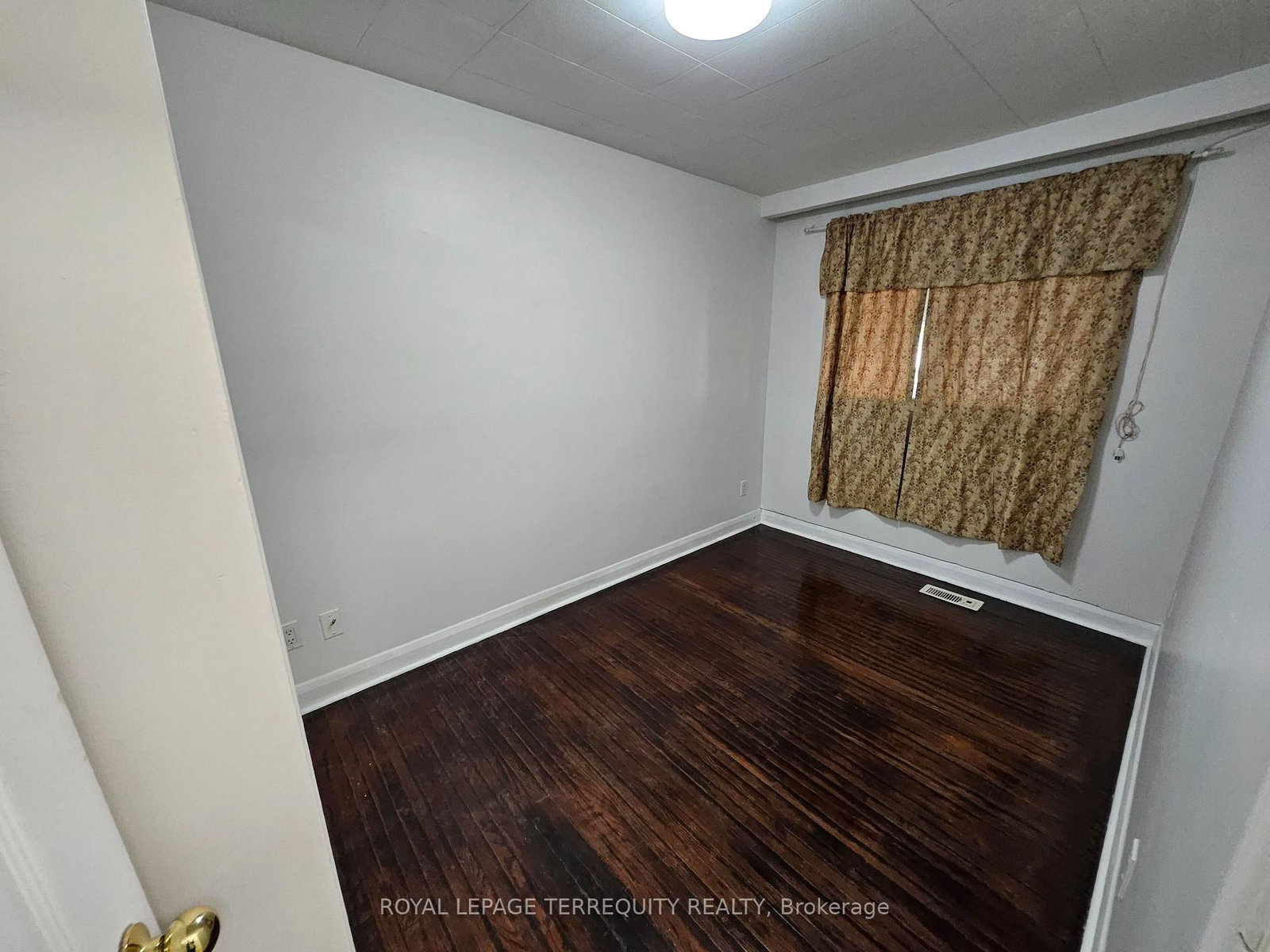 14 Hollis Street - Photo 32