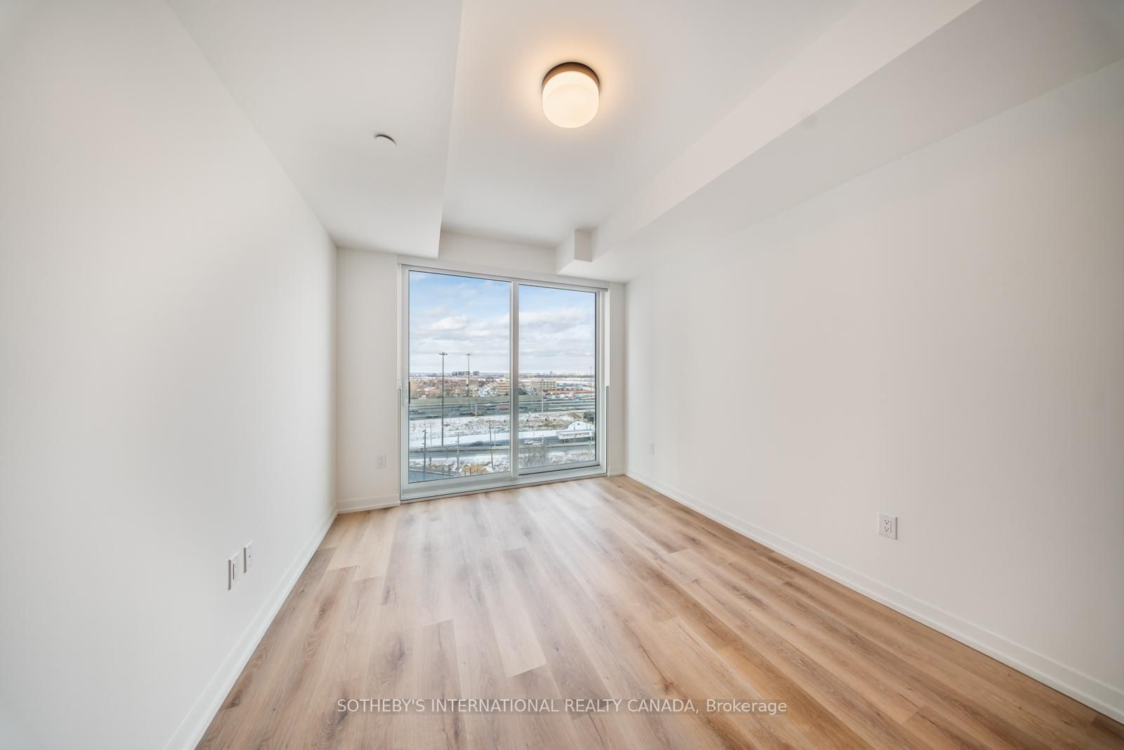 5 York Garden Way, Unit 1701 - Photo 11