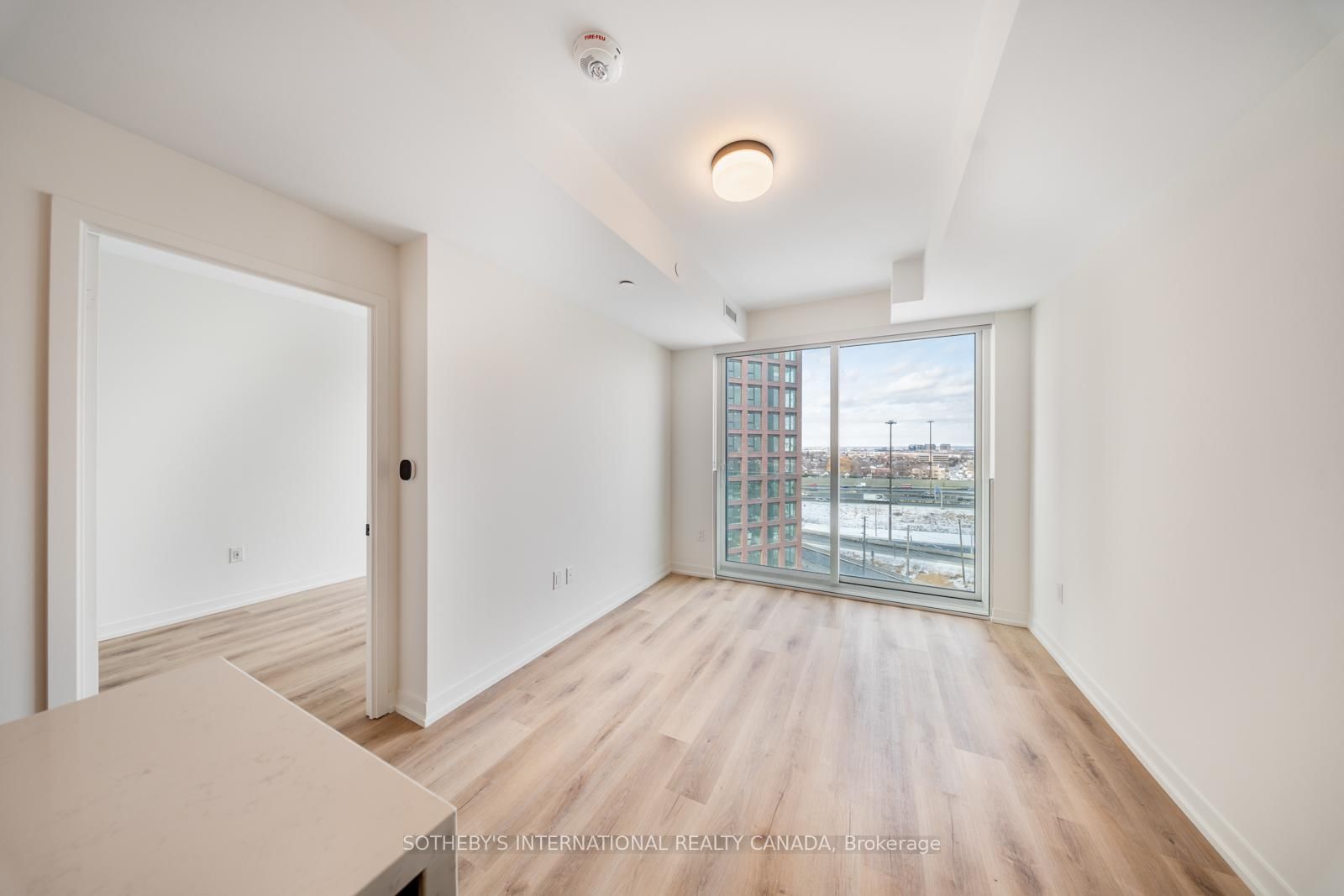 5 York Garden Way, Unit 1701 - Photo 12