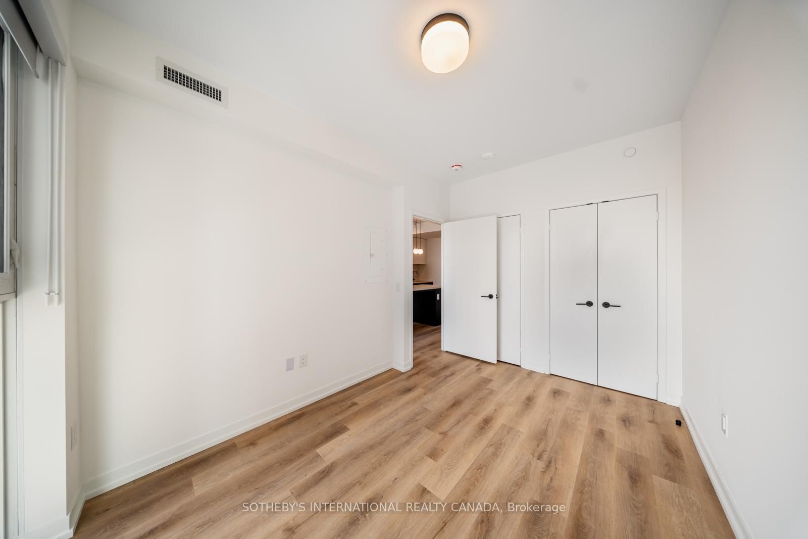 5 York Garden Way, Unit 1701 - Photo 18