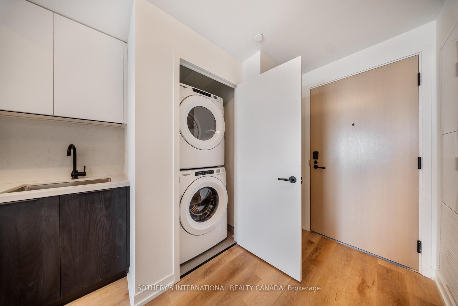 5 York Garden Way, Unit 1701 - Photo 20