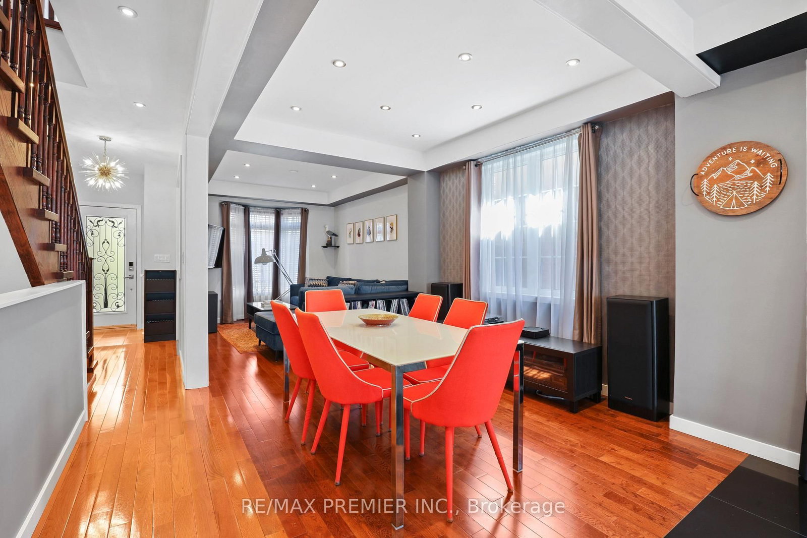196 Blackthorn Avenue - Photo 12