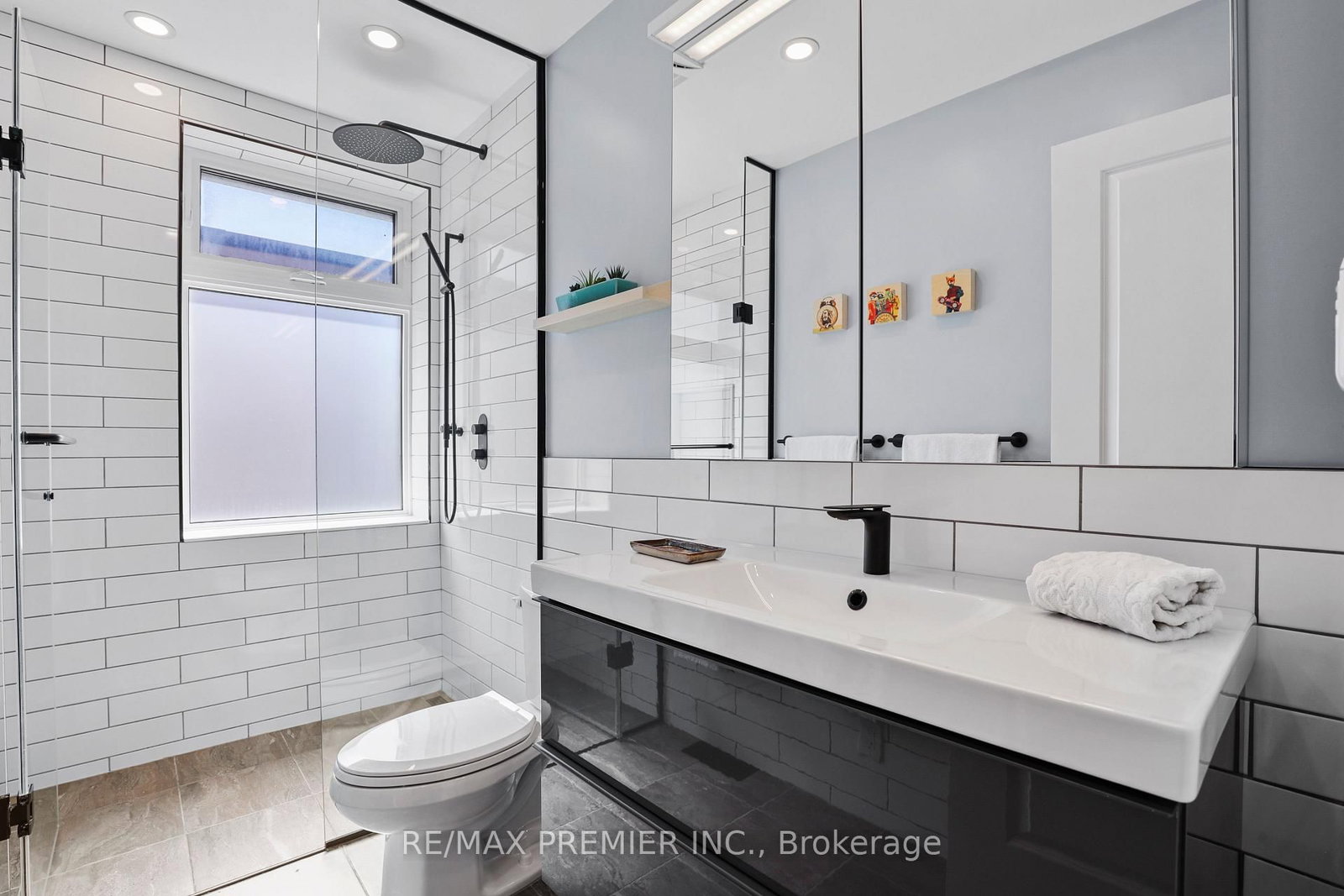 196 Blackthorn Avenue - Photo 21