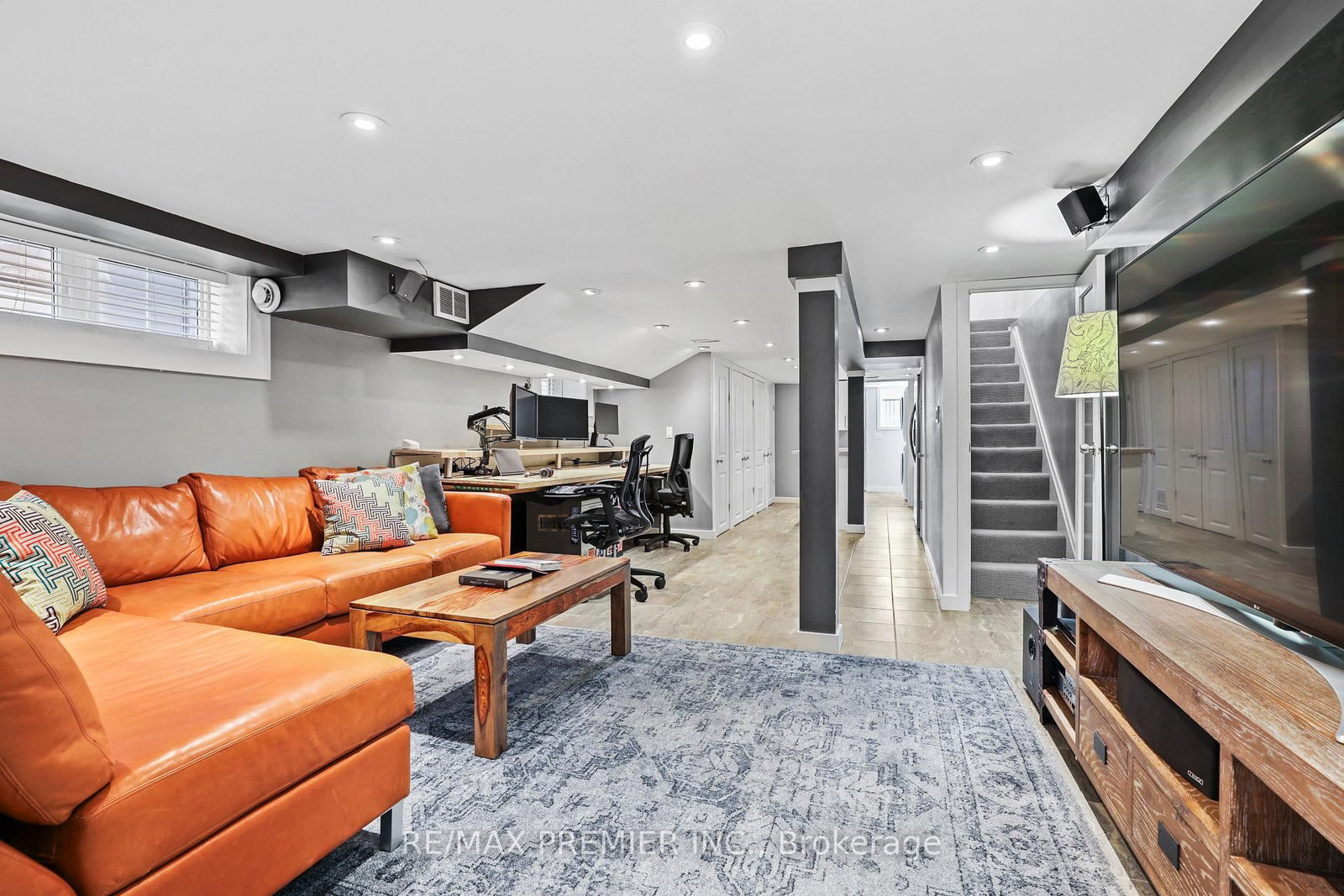 196 Blackthorn Avenue - Photo 22