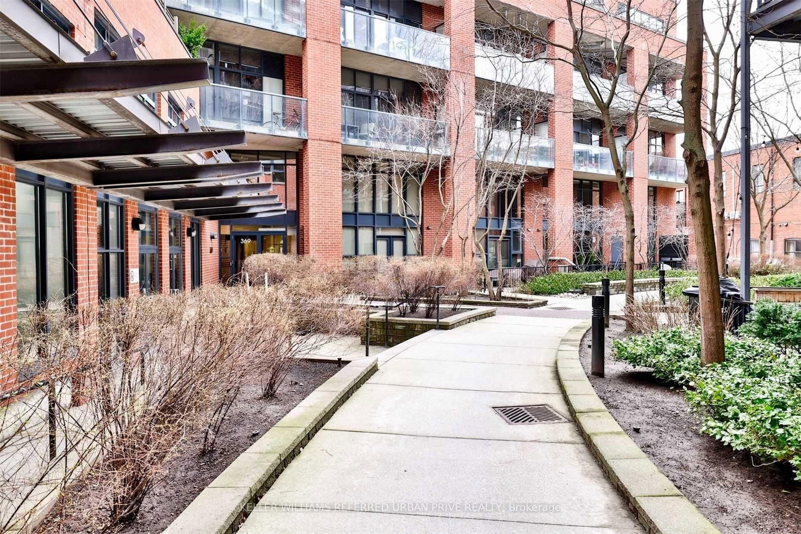 369 Sorauren Avenue, Unit 602 - Photo 36
