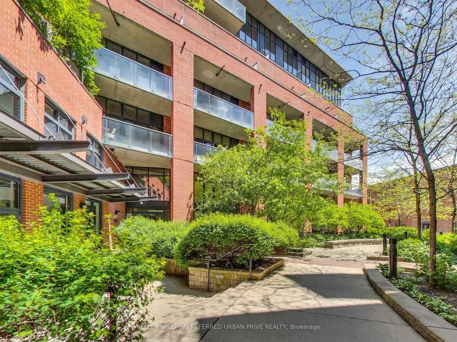 369 Sorauren Avenue, Unit 602 - Photo 37