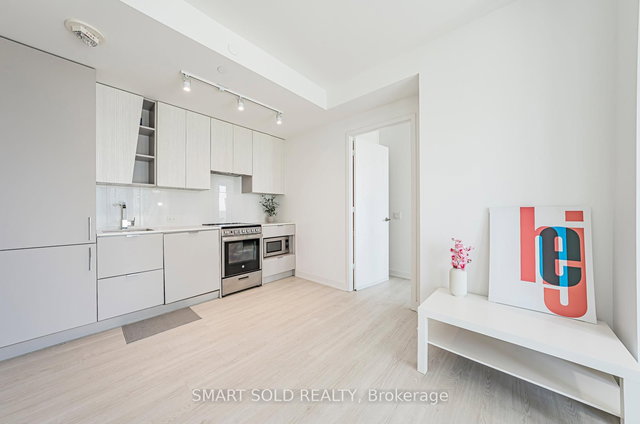 1101 - 3883 Quartz Road