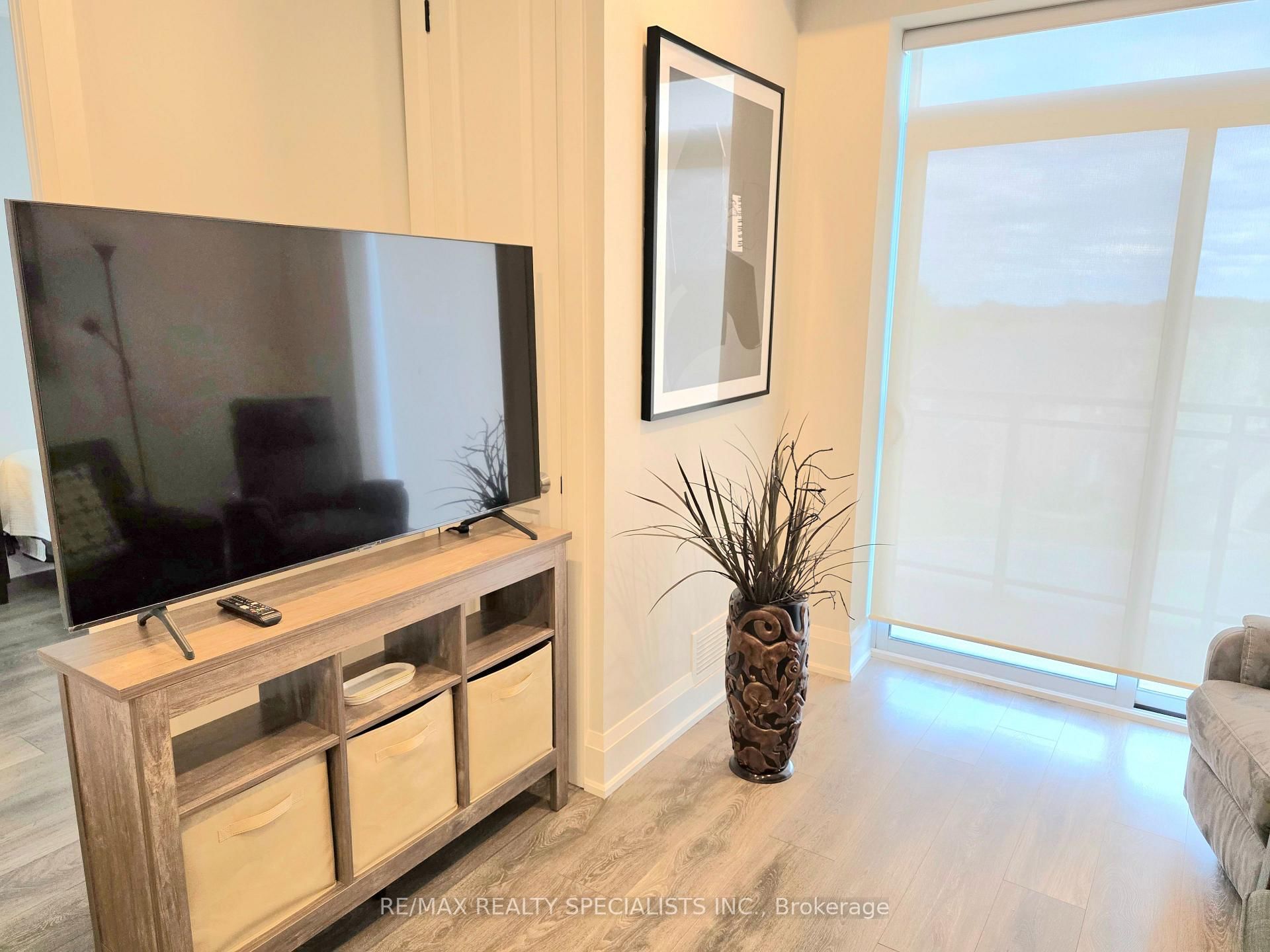 4040 Upper Middle Road, Unit 401