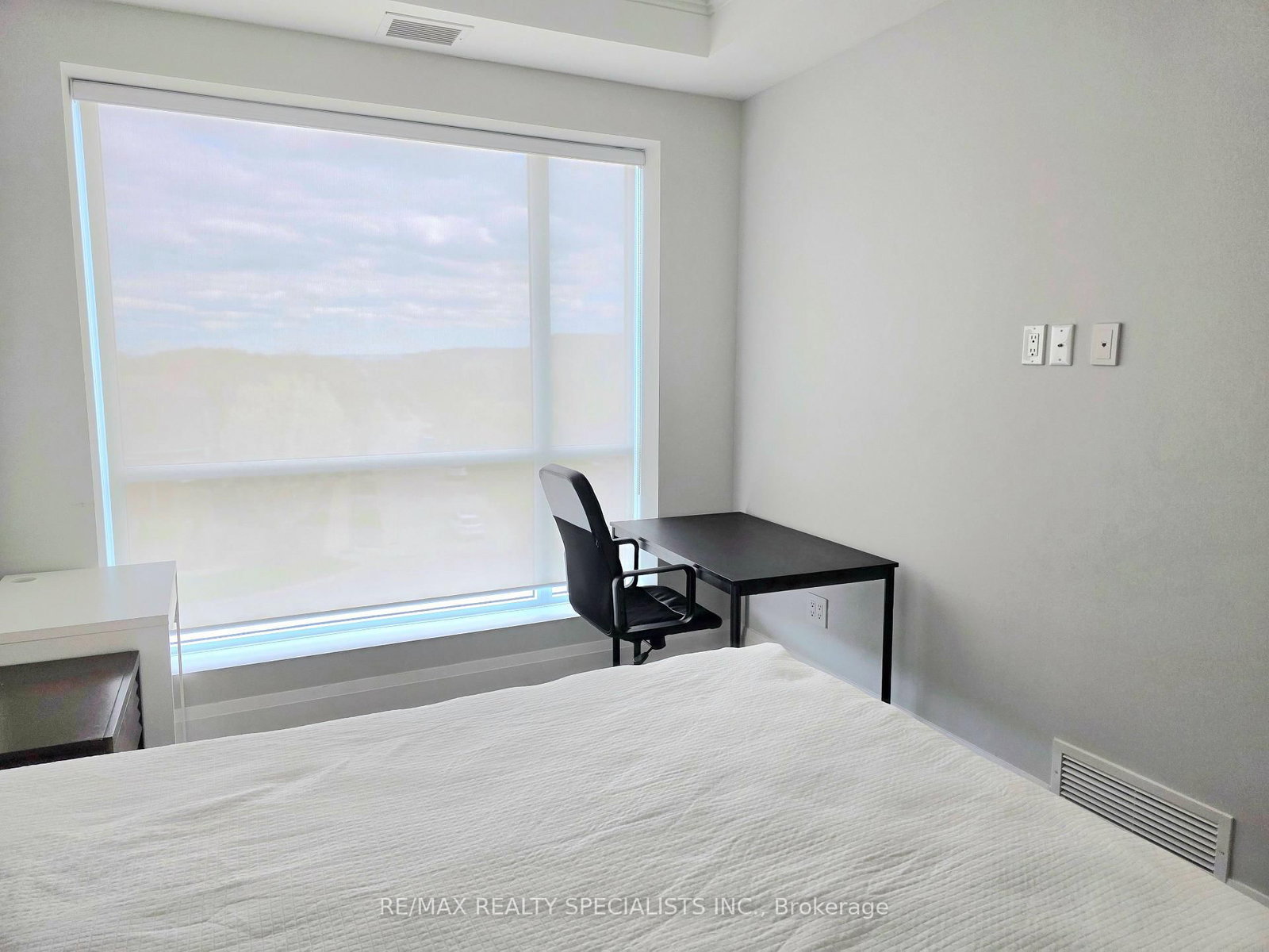 4040 Upper Middle Road, Unit 401 - Photo 9