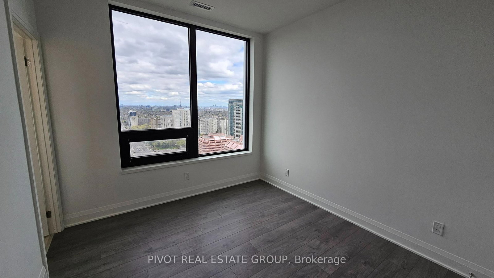 2 Erskine Road, Unit 2810 - Photo 4
