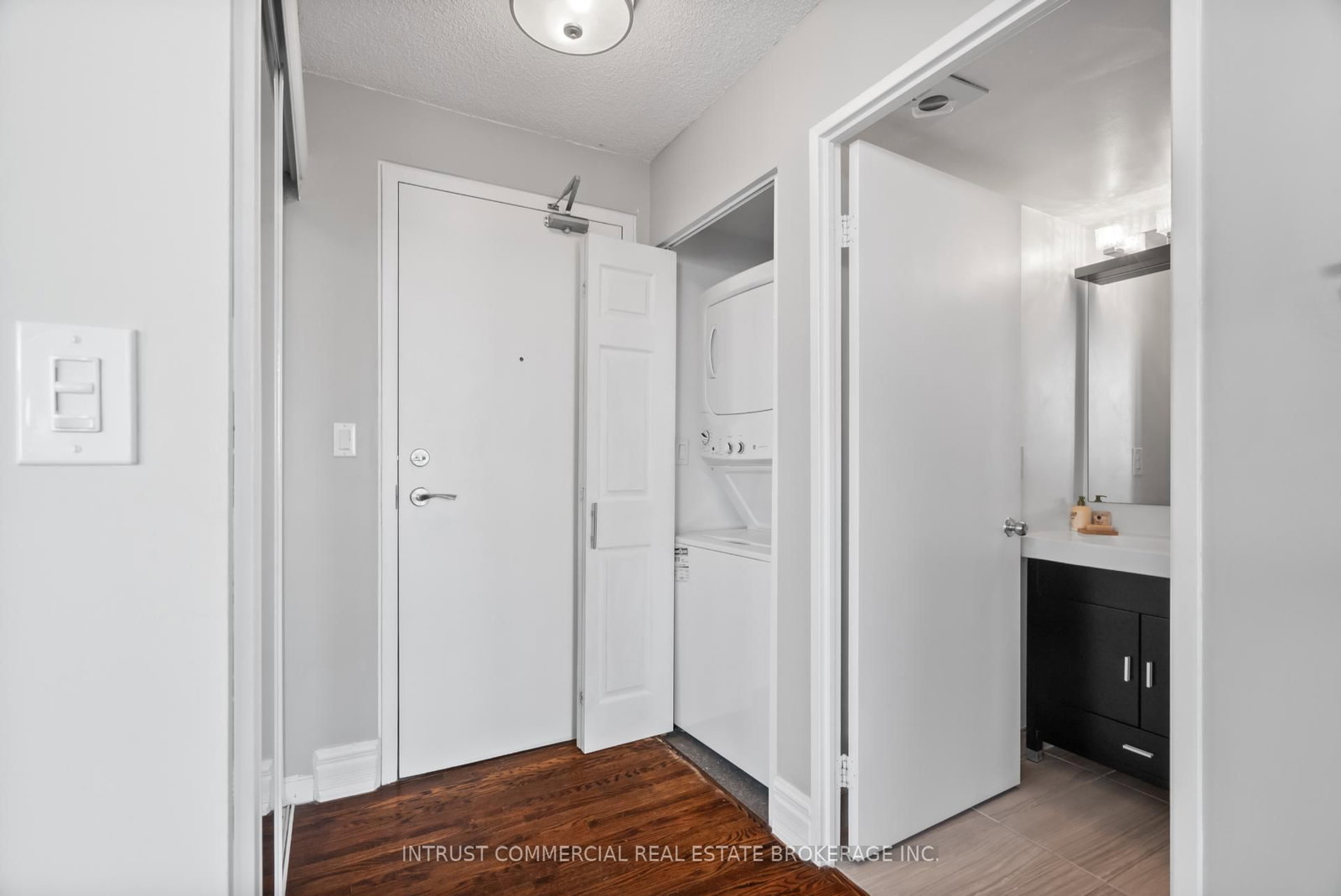 250 Manitoba Street, Unit 627 - Photo 27