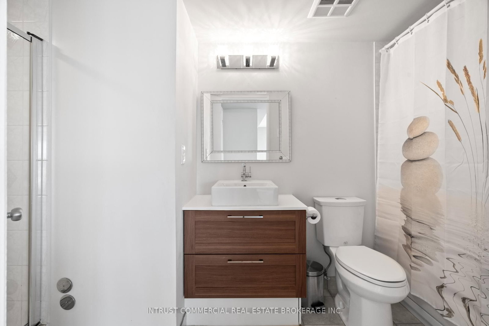 250 Manitoba Street, Unit 627 - Photo 38
