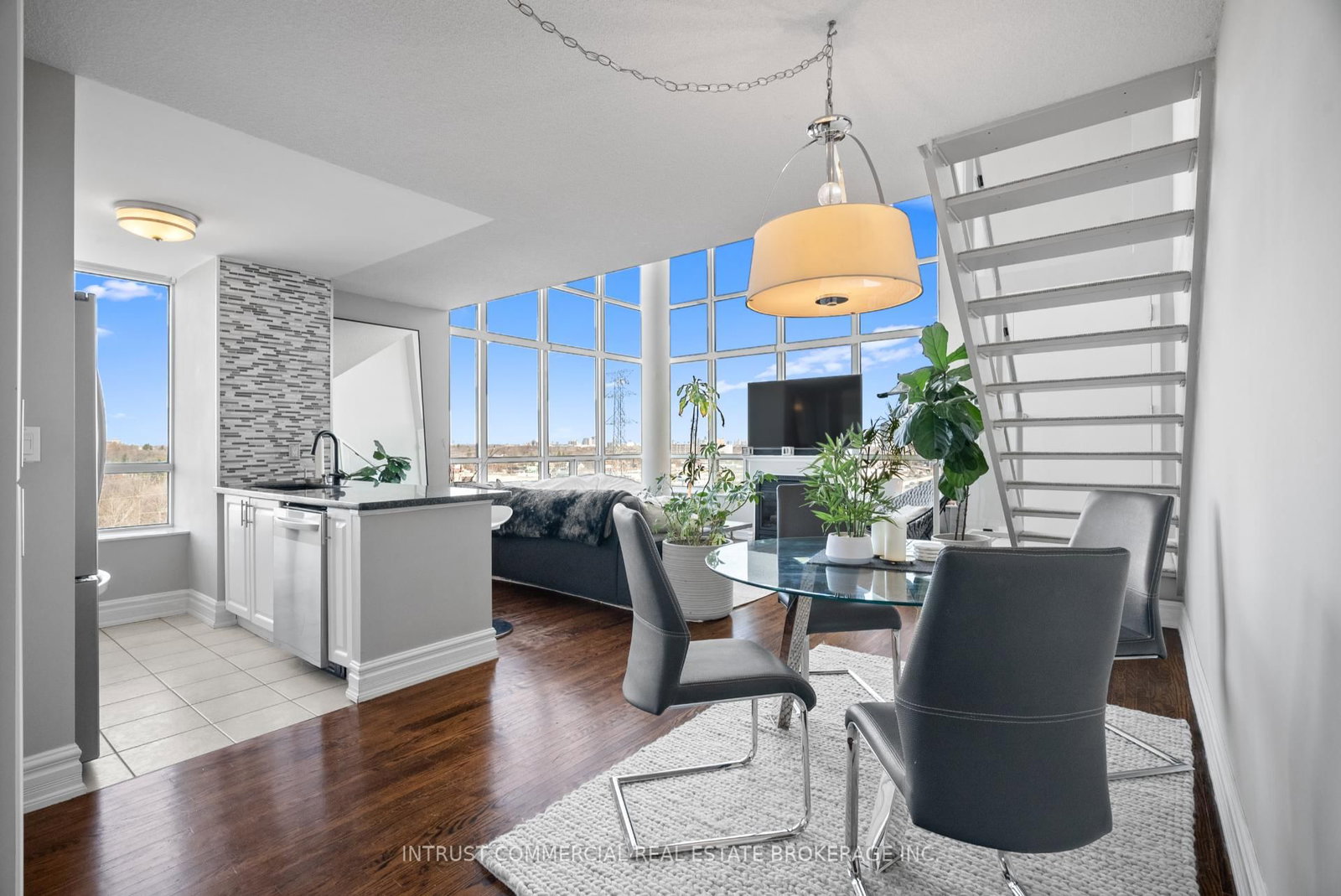 250 Manitoba Street, Unit 627 - Photo 4