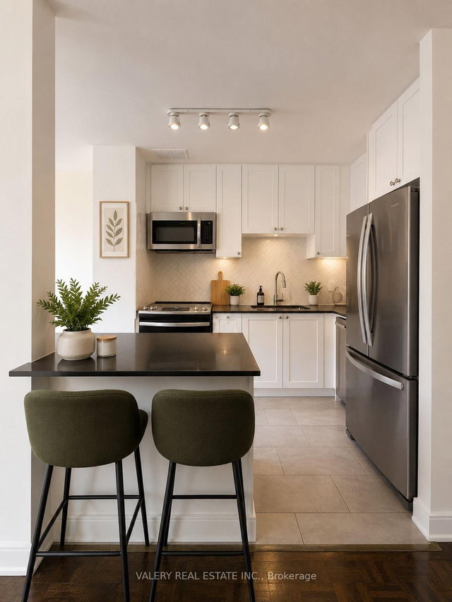 323 - 1450 Sheppard Avenue W