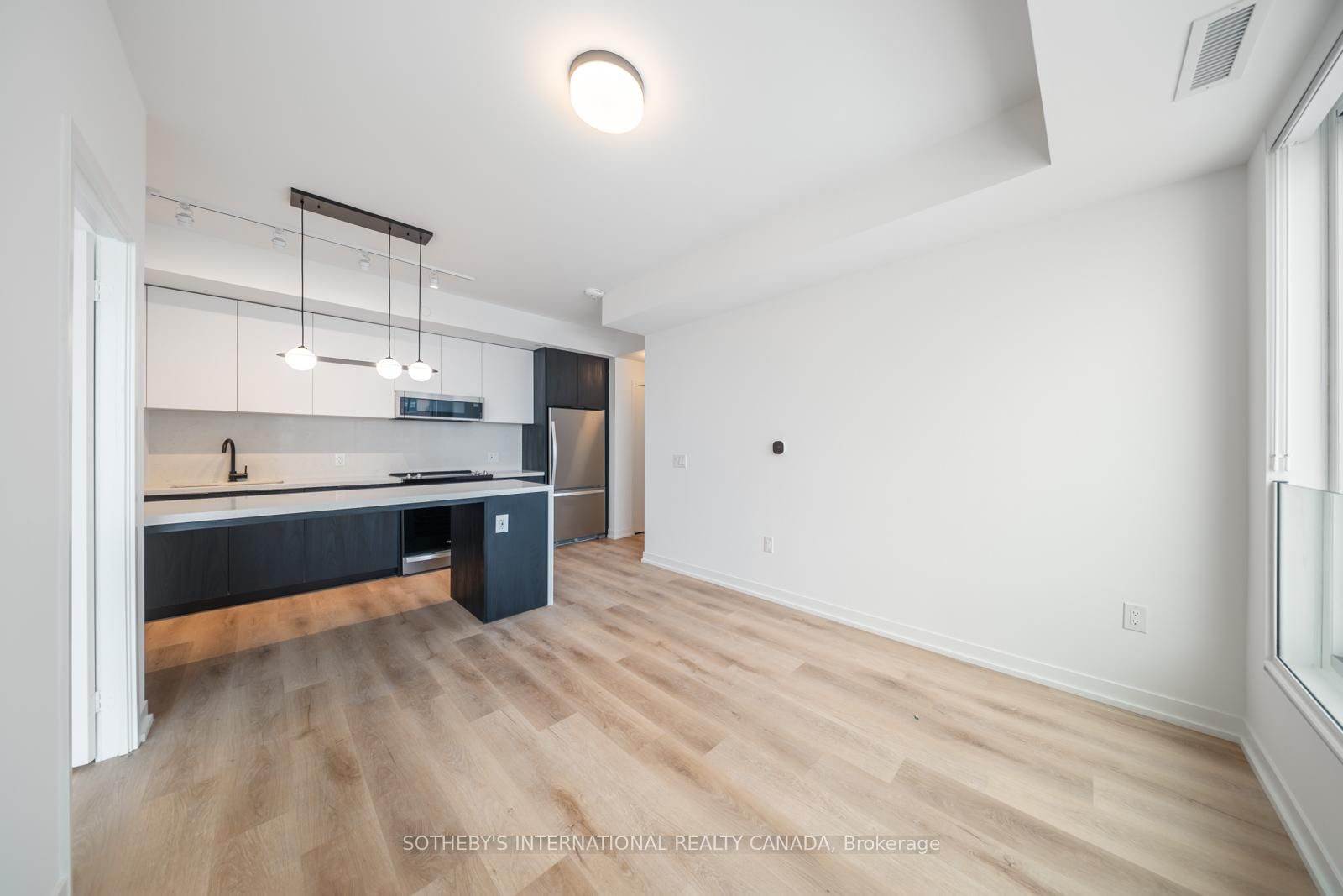 5 York Garden Way, Unit 911 - Photo 14