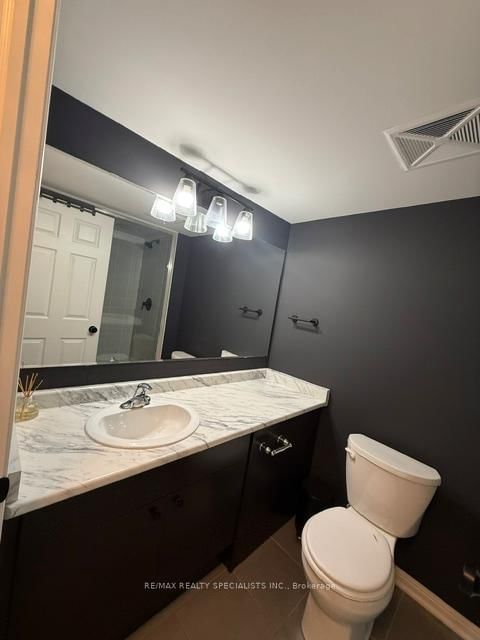 70 BAYCLIFFE Crescent, Unit 203 - Photo 11