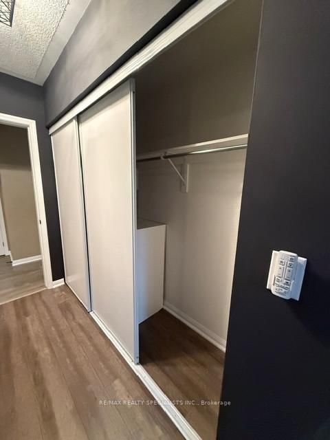 70 BAYCLIFFE Crescent, Unit 203 - Photo 13