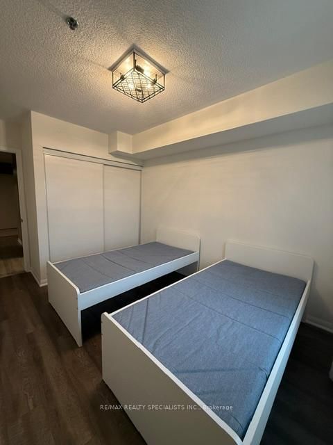 70 BAYCLIFFE Crescent, Unit 203 - Photo 18