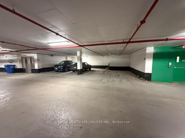 70 BAYCLIFFE Crescent, Unit 203 - Photo 36