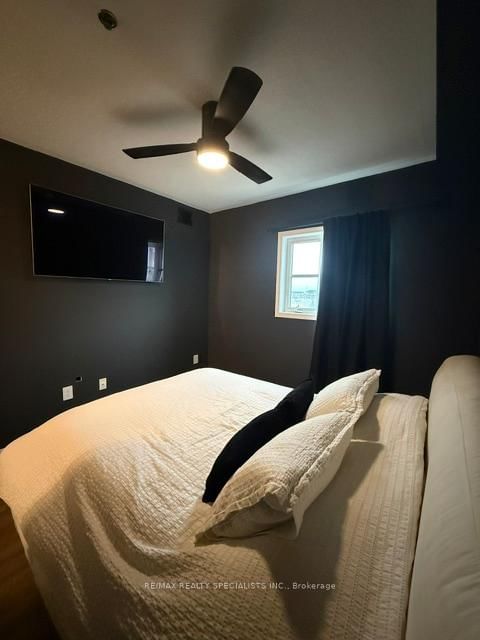 70 BAYCLIFFE Crescent, Unit 203 - Photo 7