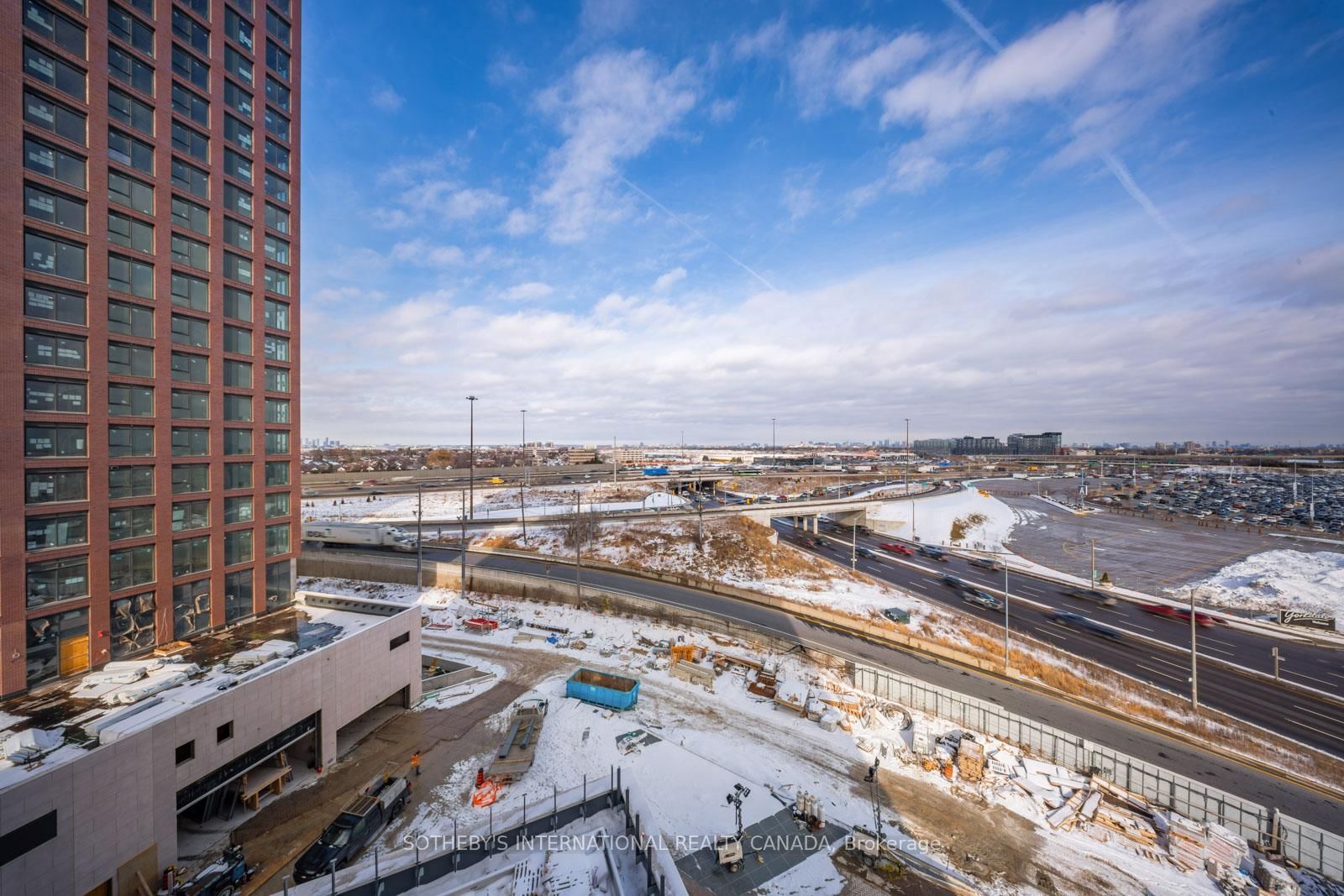 5 York Garden Way, Unit 502 - Photo 16