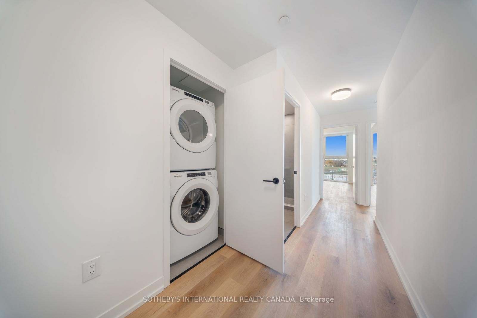 5 York Garden Way, Unit 502 - Photo 28