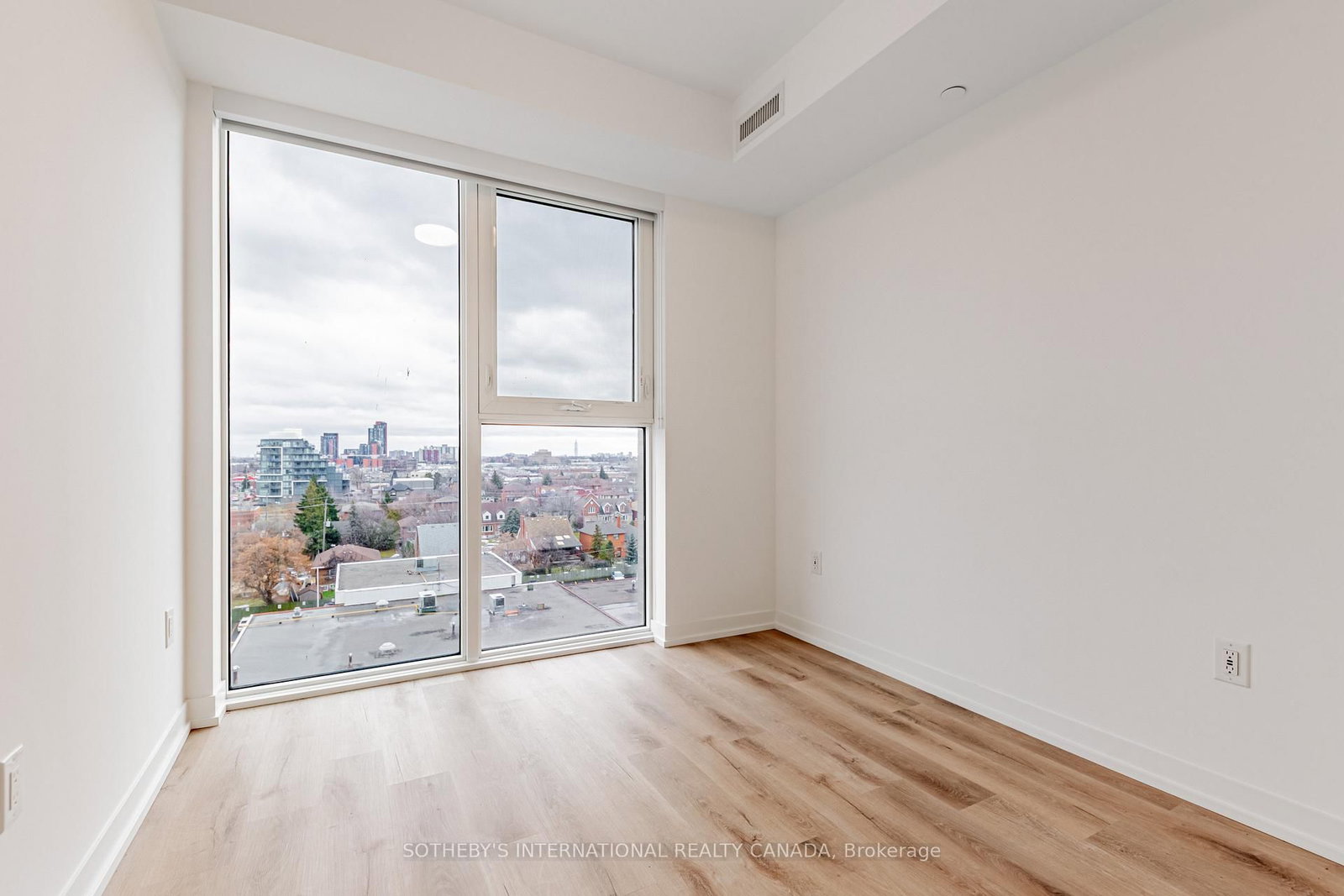 5 York Garden Way, Unit 608 - Photo 5